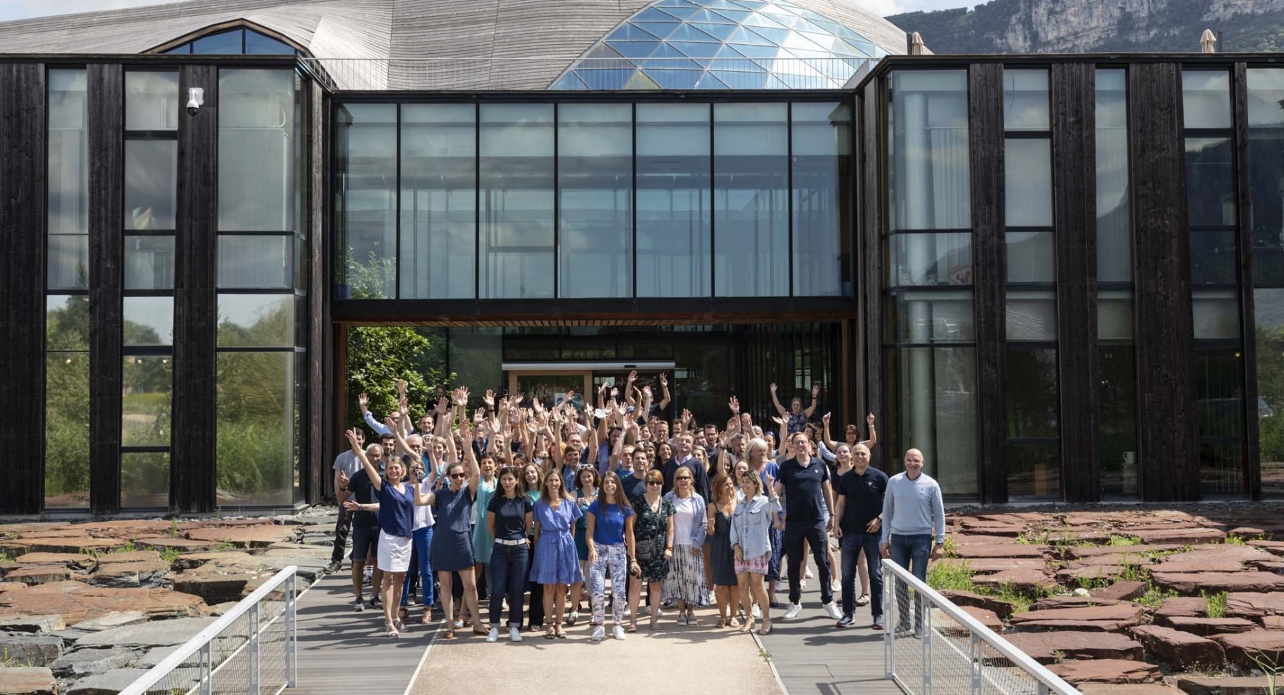 Group photo in front of the Rossignol headquarters